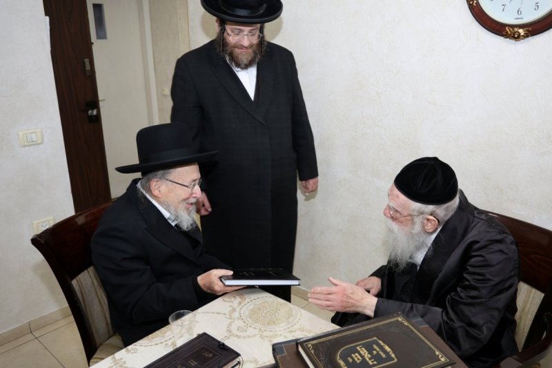 באדיבות המצלם