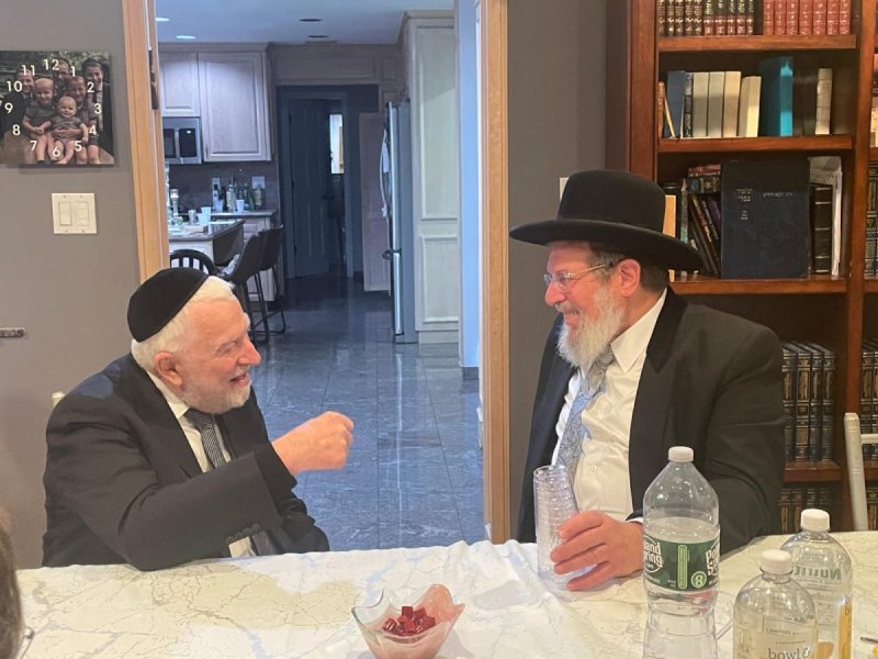 באדיבות המצלם