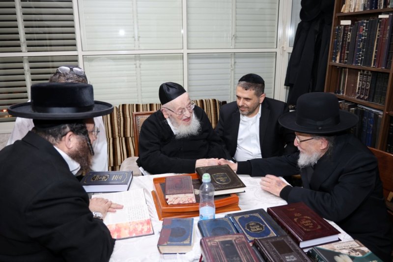 באדיבות המצלם