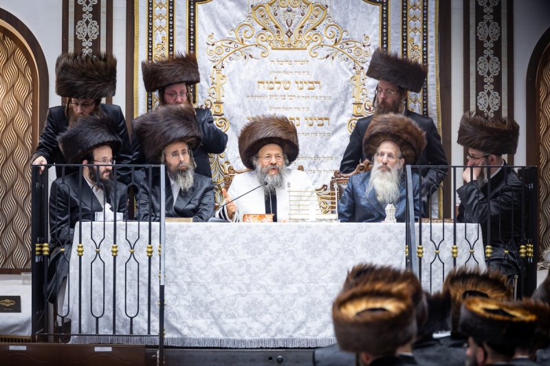 האחים לאנטשעווסקי ואייזיק ג.