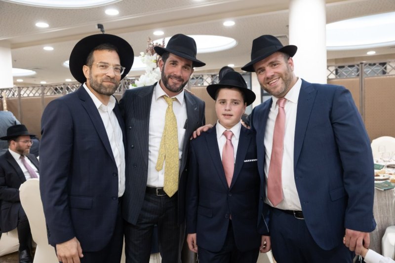 באדיבות המצלם