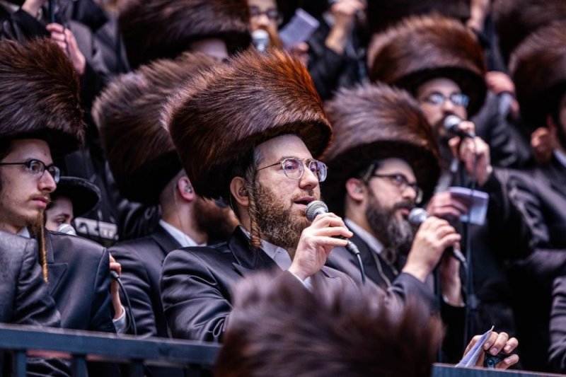 אלי וואהל, איצי מ.