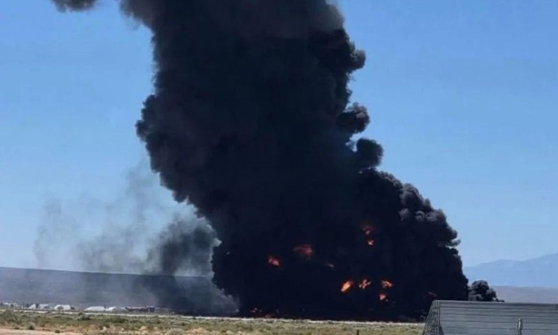 ארה"ב: מפציץ B-52 התרסק שניות לאחר ההמראה | תיעוד