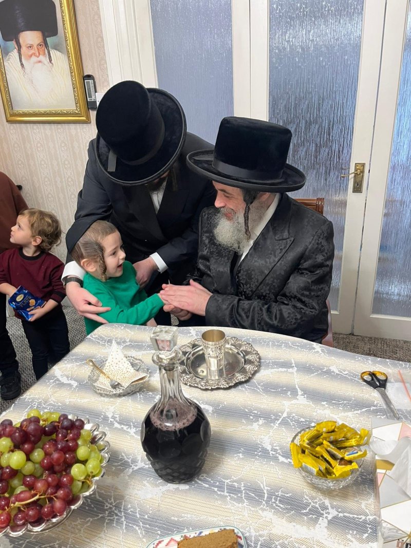 באדיבות המצלם