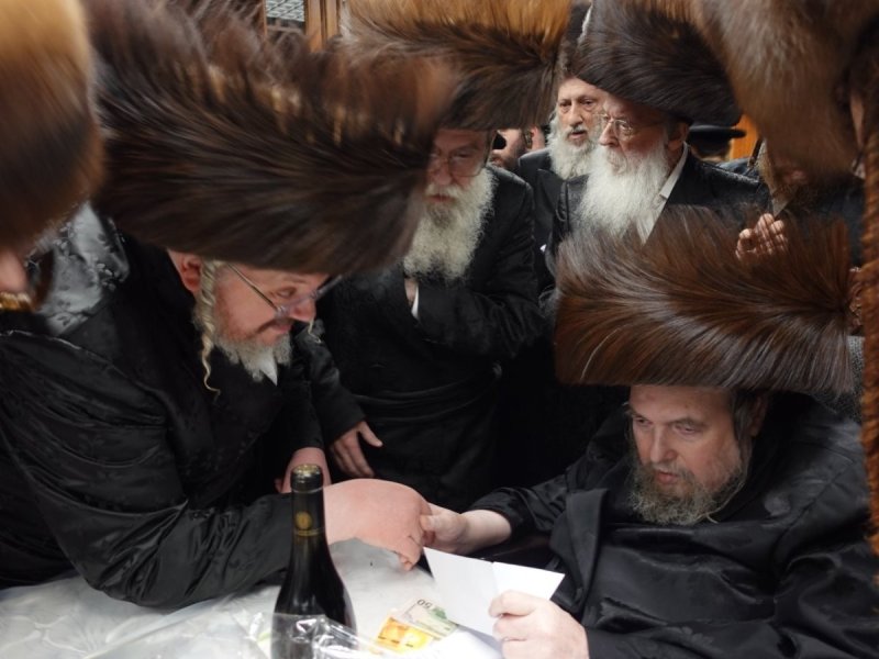 אנשיל בעק וא.מ.ש