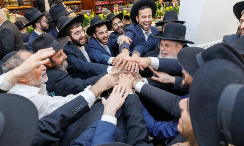 התורמים נדחקו להתברך בדינר השנתי של 'הליכות משה'