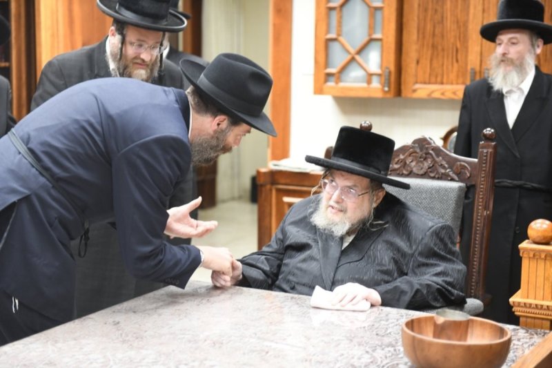 אנשיל בעק