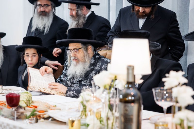 באדיבות המצלם