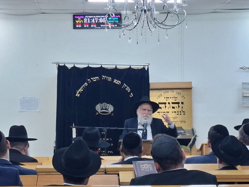 באדיבות המצלם