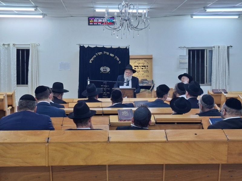 באדיבות המצלם