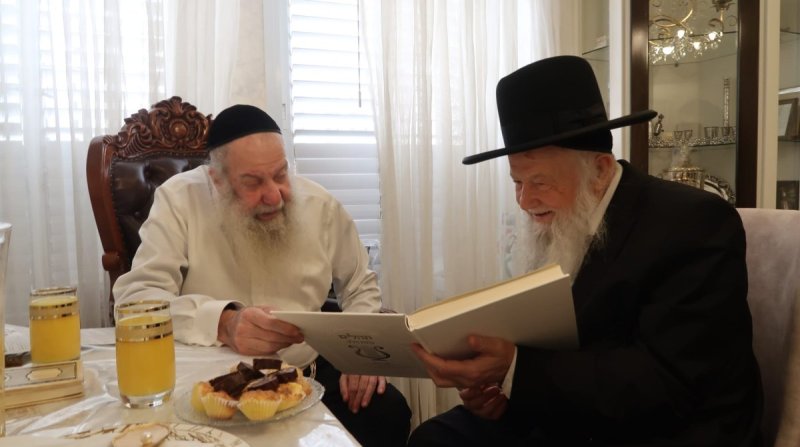 באדיבות המצלם