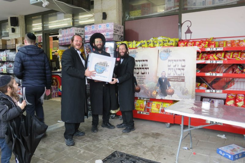 באדיבות המצלם