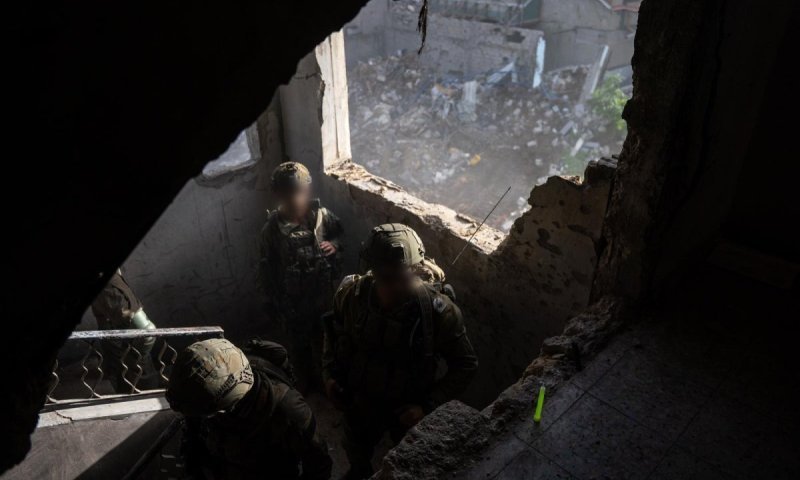 בין חורבות סג'עייה לדילמת מחנות המרכז: המבצעים ב'קו הצהוב' נחשפים