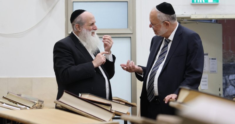 באדיבות המצלם