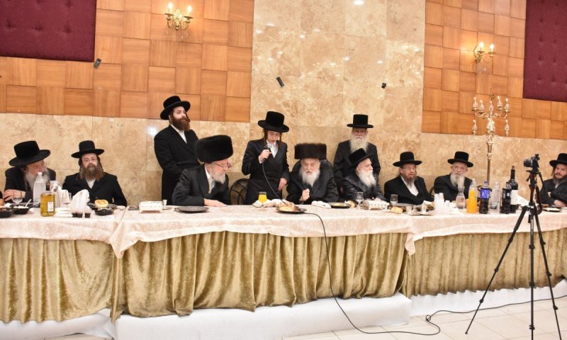 שמחת הנבש"ק מיבנאל ואשלג: חתן בר המצווה הפתיע וסיים מסכת שבת