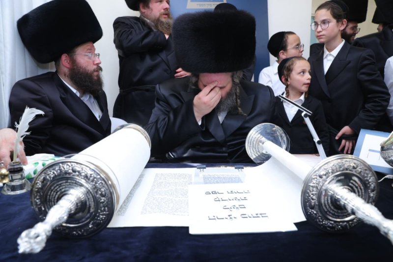 באדיבות המצלם