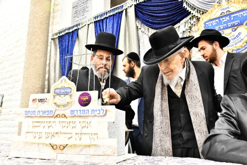 באדיבות המצלם