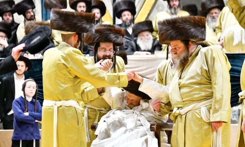 צאצאי חברי הבד"ץ: נכד הרבי מתולדות אברהם יצחק נישא בביתר