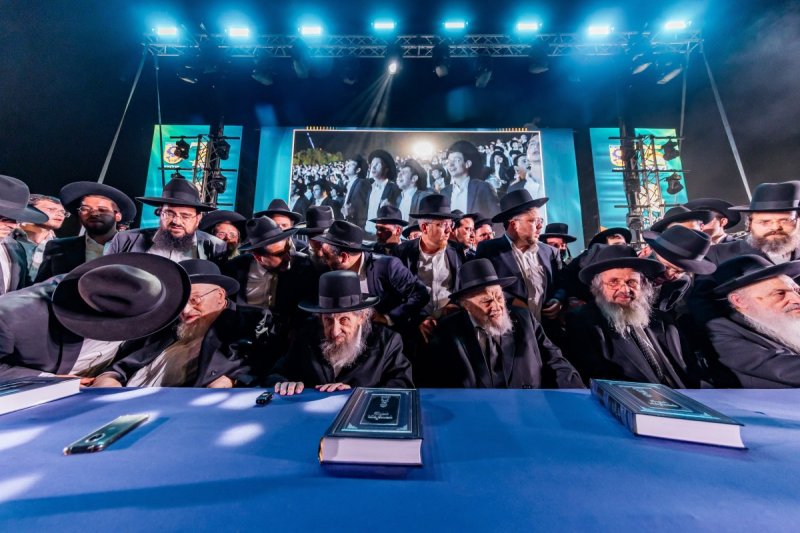 יעקב נחומי ומנדי טויטו