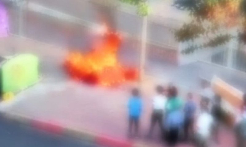 מזעזע: רגע הפיצוץ הקטלני שגבה את חייו של הילד אליהו עזריאל ז"ל בביתר עילית