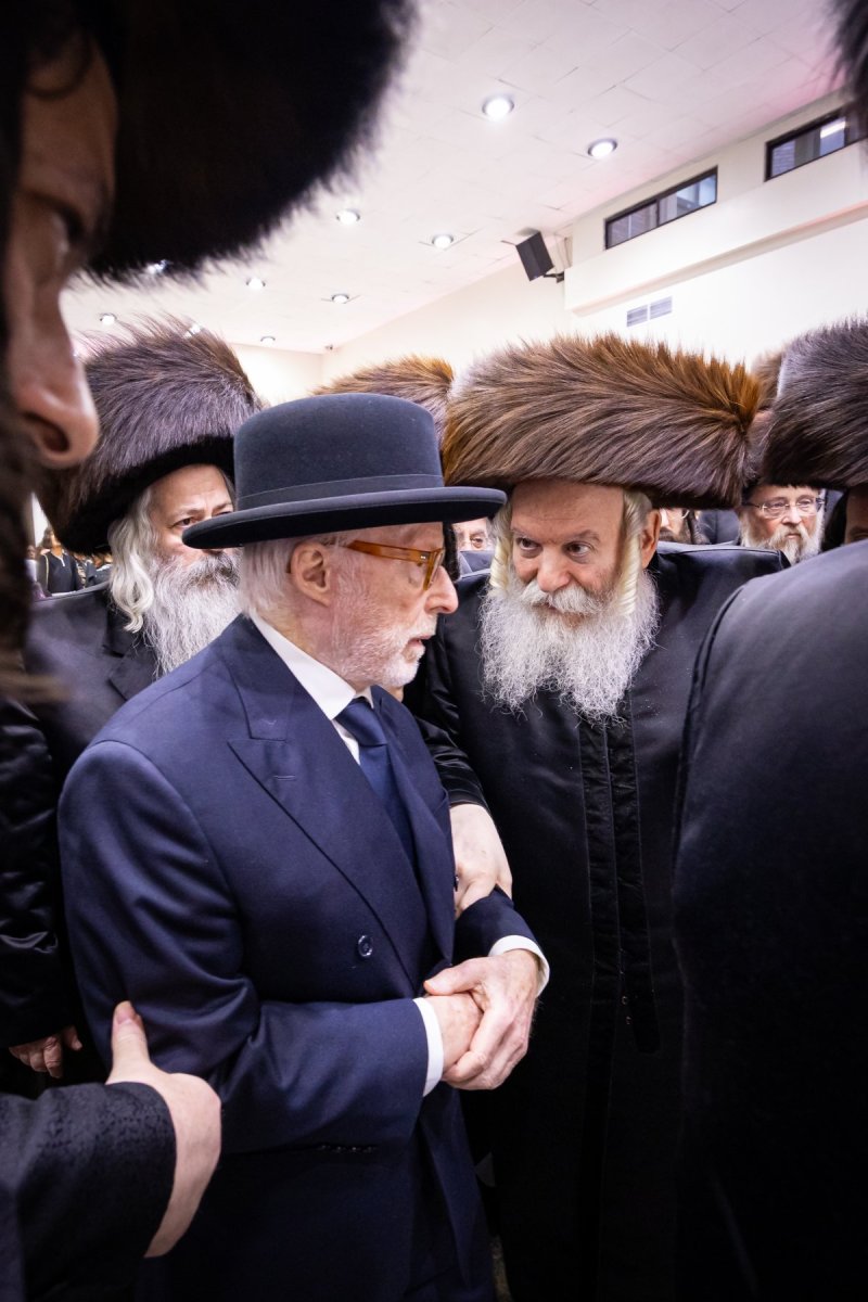 באדיבות המצלם