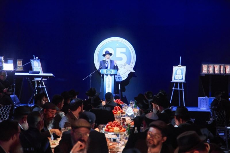 דמיטרי לובאייב