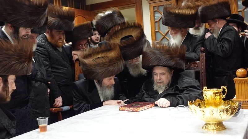 אנשיל בעק וא.מ.ש