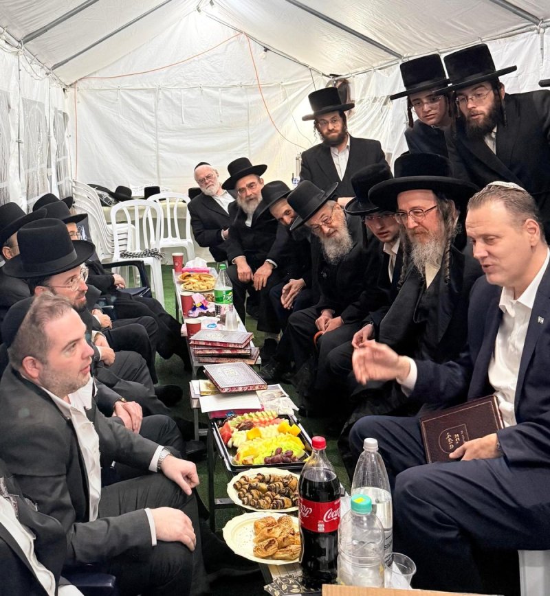 באדיבות המצלם