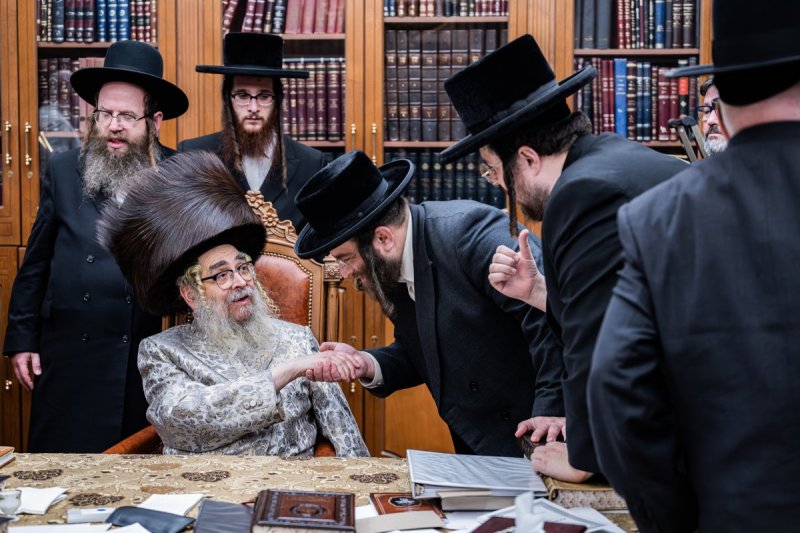 באדיבות המצלם