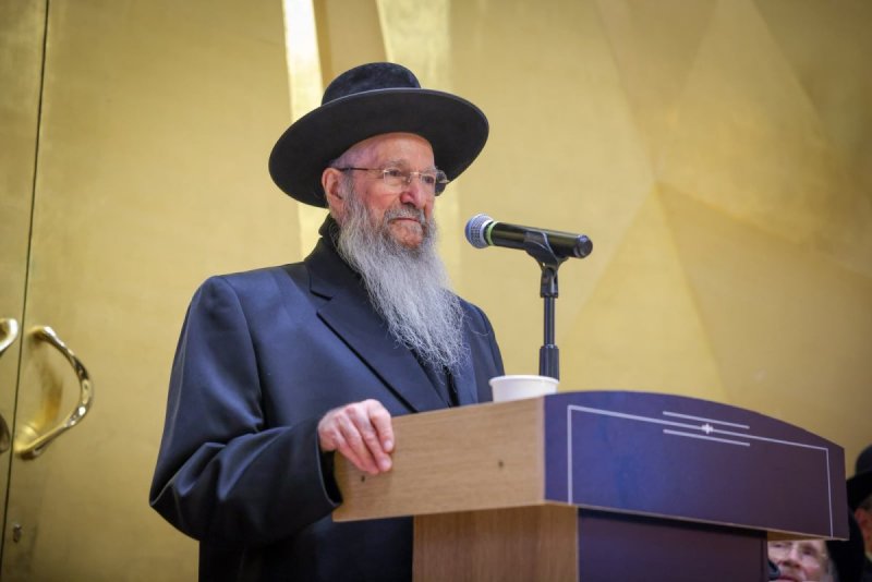 דניאל נפוסי ומאיר זלזניק