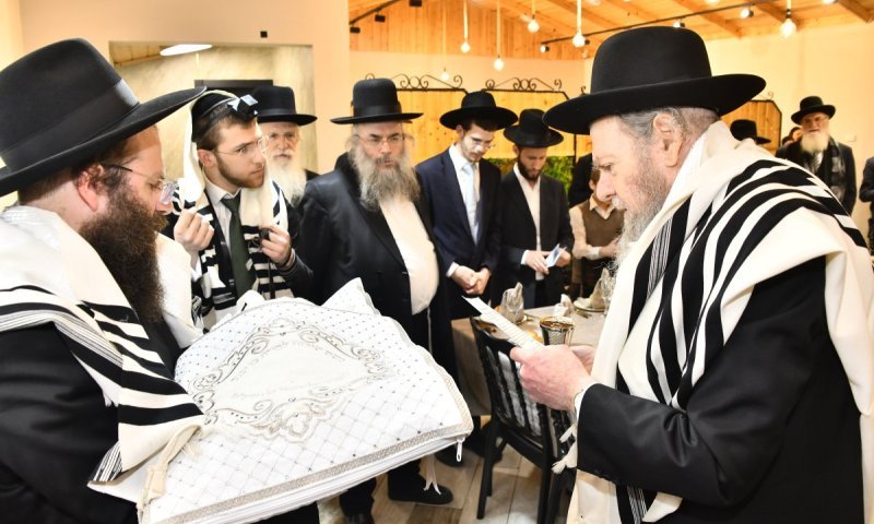 בעל ה'מימרא דרחמנא' - הבנש"ק לבית אדלשטיין-קנייבסקי הכניס את בנו בברית