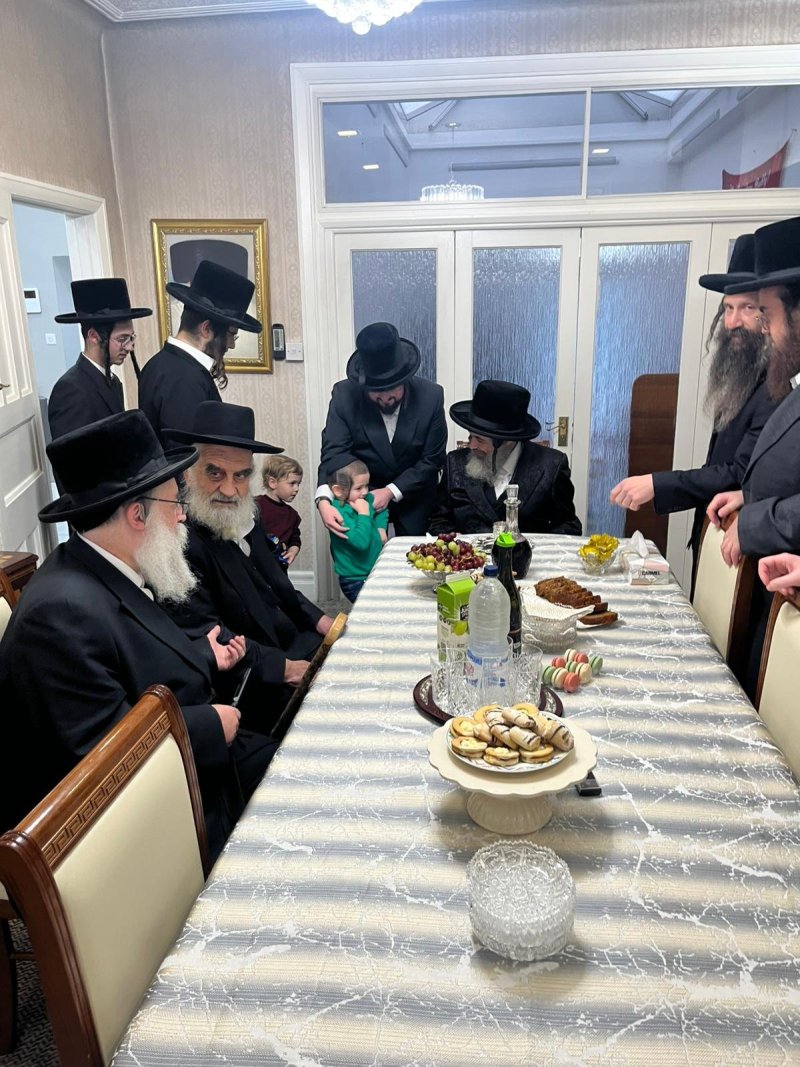 באדיבות המצלם