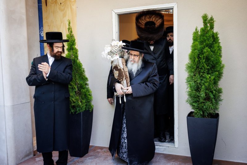 אברומי בלום