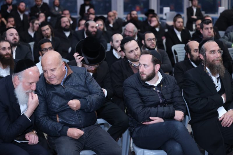 יעקב נחומי, אריאל אוחנה, אברהם כהן