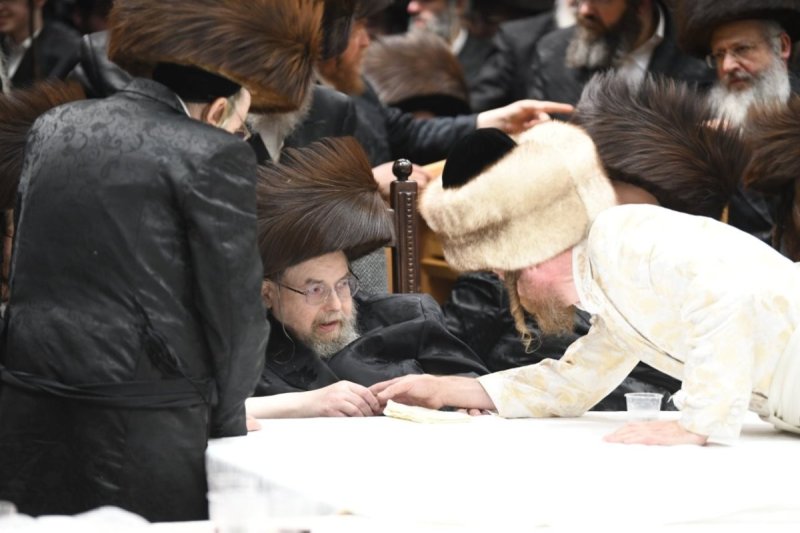 אנשיל בעק וא.מ.ש