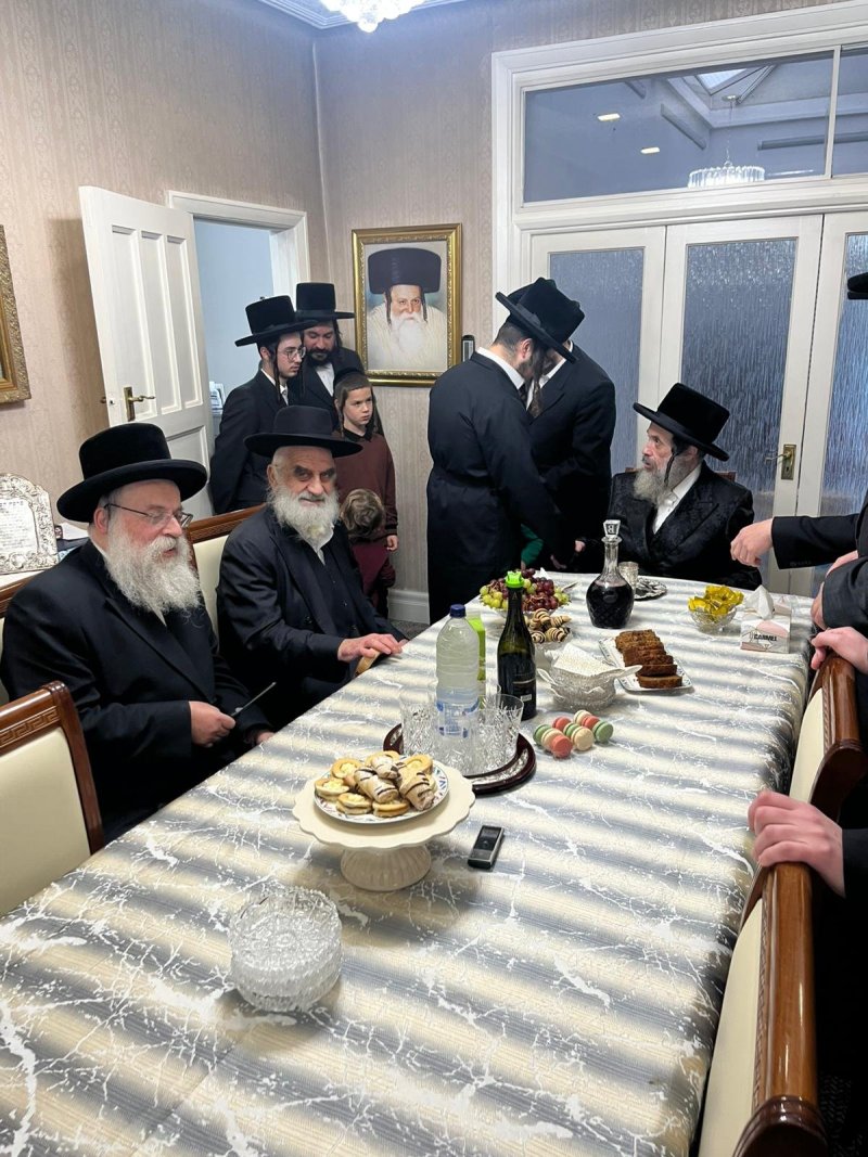 באדיבות המצלם