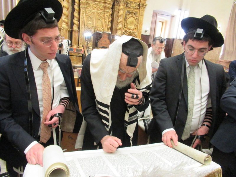 באדיבות המצלם