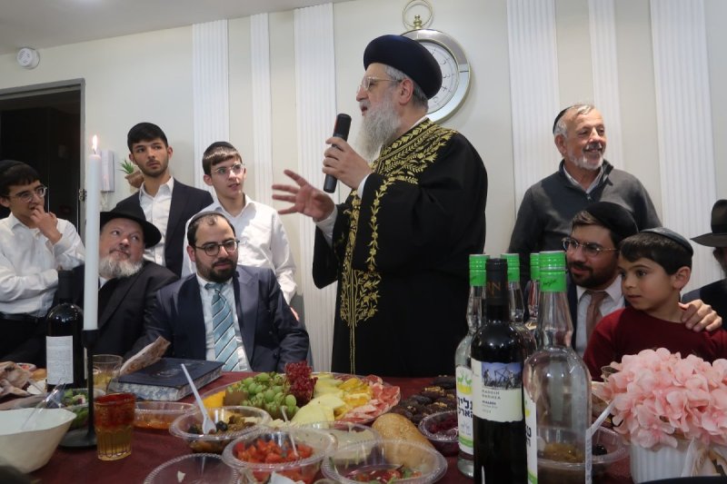 באדיבות המצלם