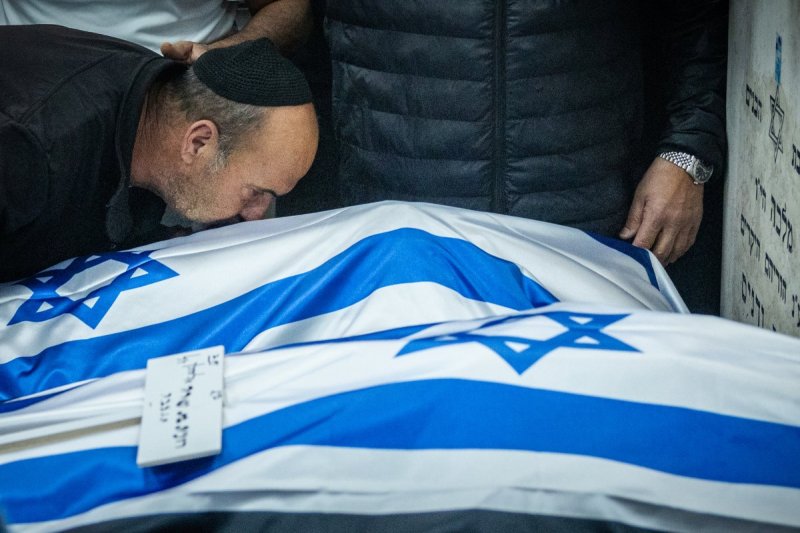 יונתן זינדל, פלאש 90