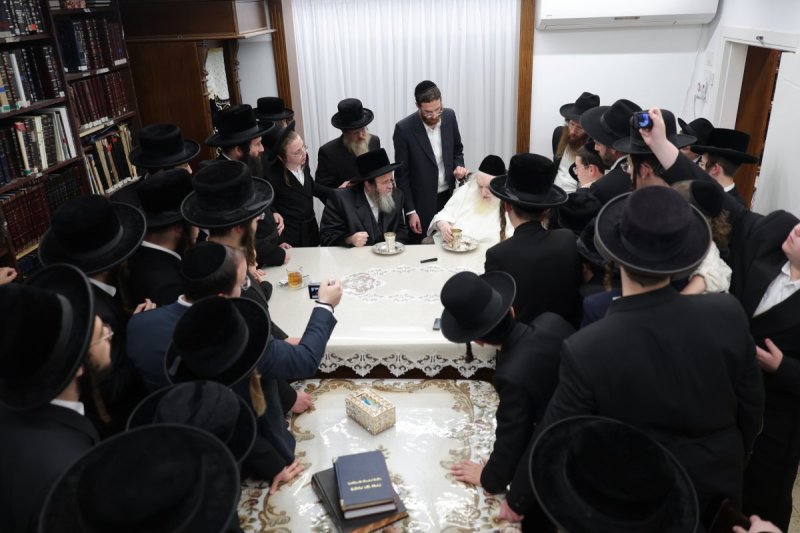 באדיבות המצלם