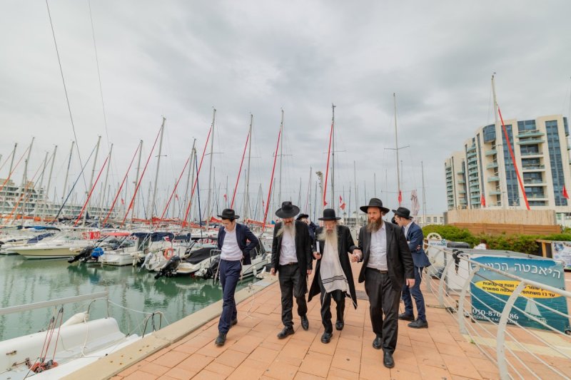 שמוליק קורלנסקי