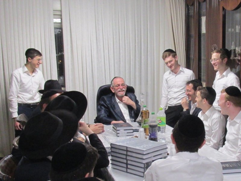 באדיבות המצלם