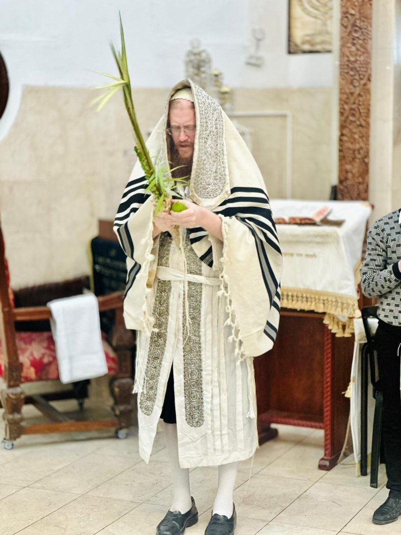 באדיבות המצלם