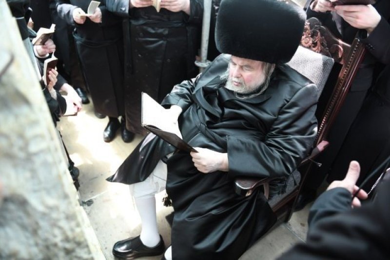 אנשיל בעק וא.מ.ש