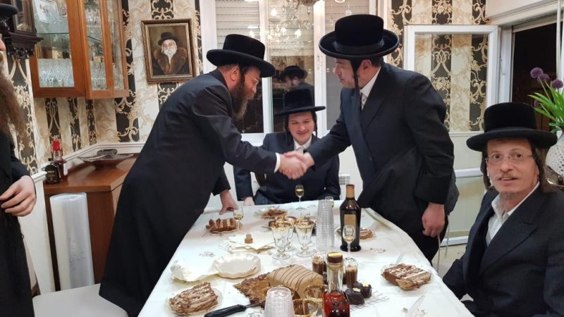 באדיבות המצלם