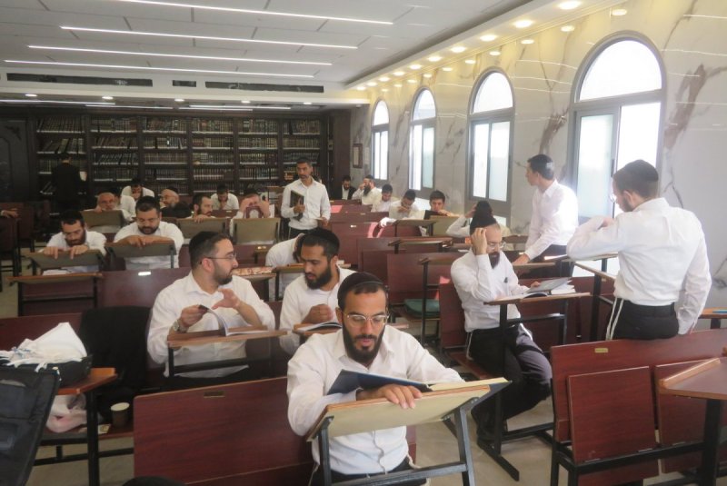 באדיבות המצלם