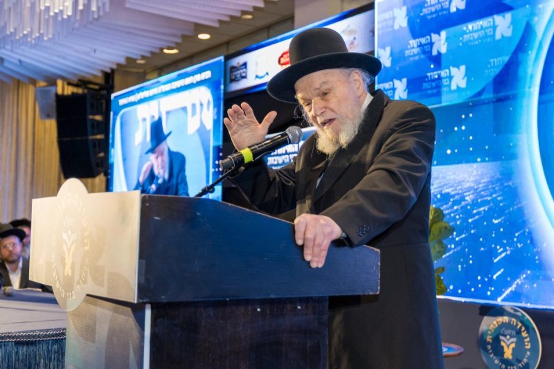 קובי הר צבי ומאיר זלזניק