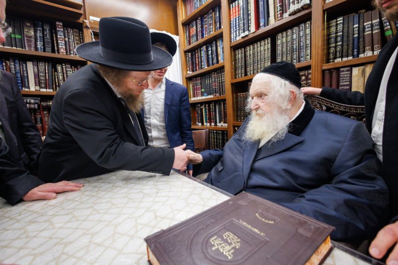 דניאל נפוסי