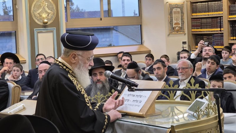 באדיבות המצלם