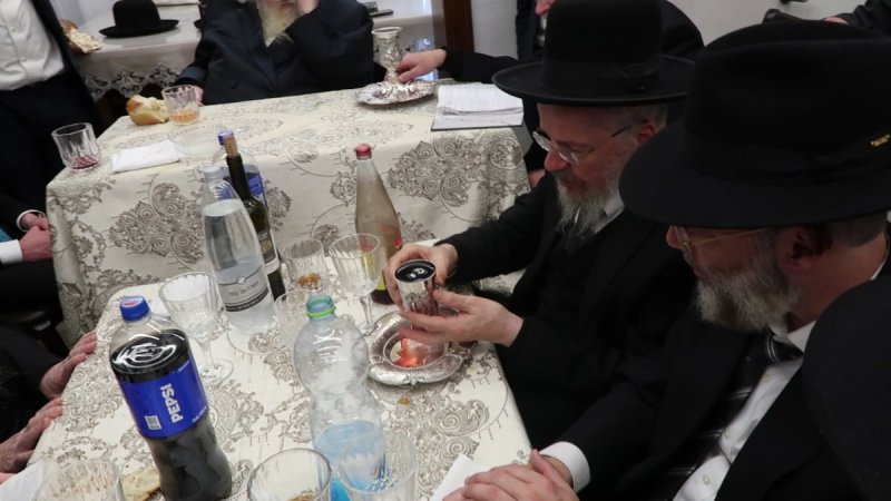 באדיבות המצלם